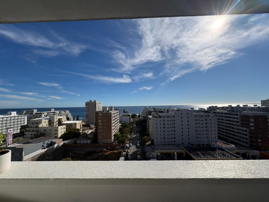 2 Bedroom Property for Sale in Sea Point Western Cape